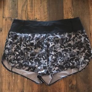 Athleta running free short